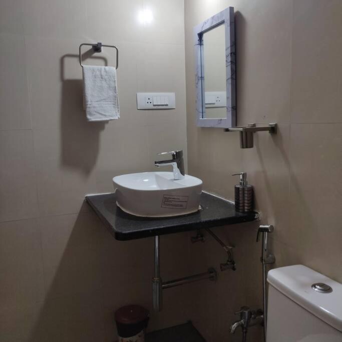Kivi'S Kozy 2Bhk Luxurious Apartment Goa By Leela Homes Arpora Εξωτερικό φωτογραφία