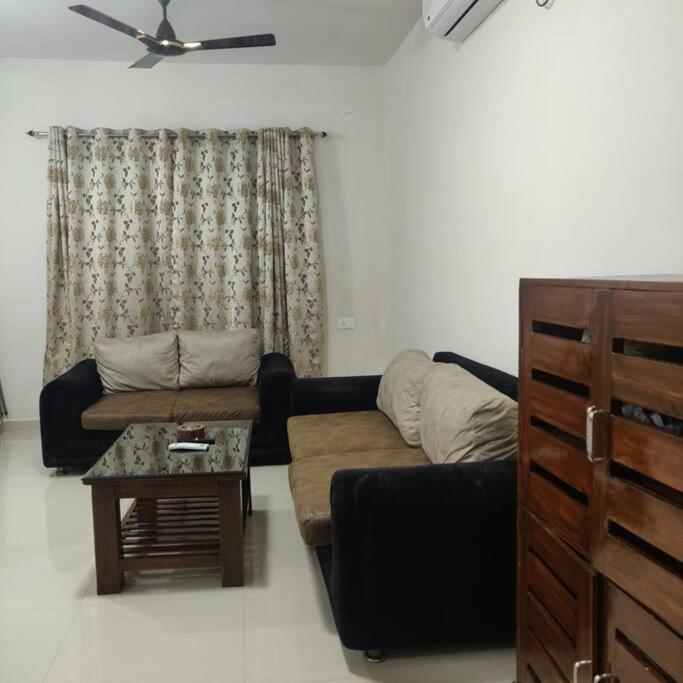 Kivi'S Kozy 2Bhk Luxurious Apartment Goa By Leela Homes Arpora Εξωτερικό φωτογραφία
